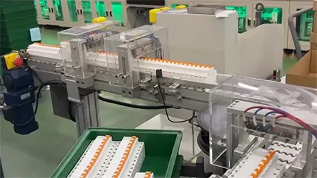 Конвейер с пластиковой цепью шириной 63 мм