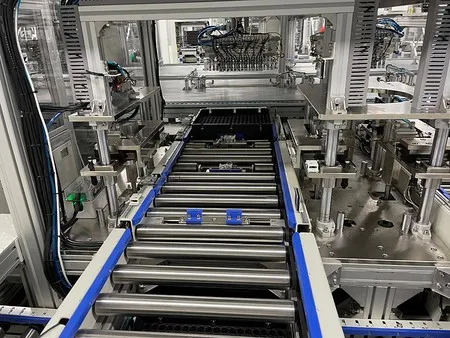 Роликовый конвейер